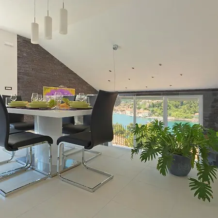 Apartment Deluxe