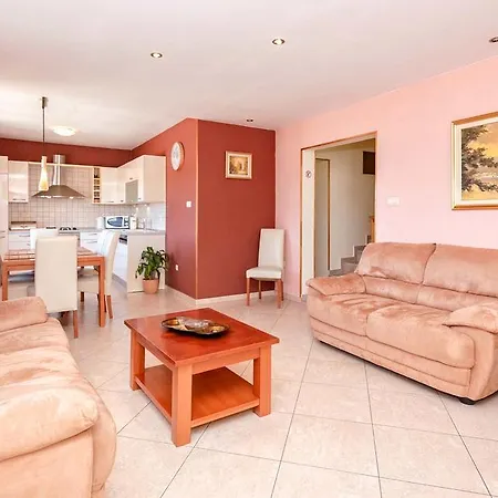 Apartment Deluxe Jelsa (Hvar)