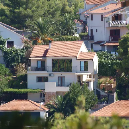 Deluxe * Jelsa (Hvar)