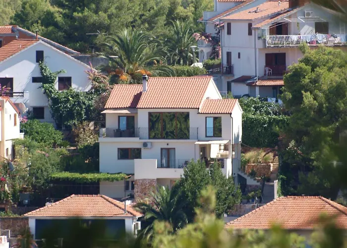 Deluxe * Jelsa (Hvar)